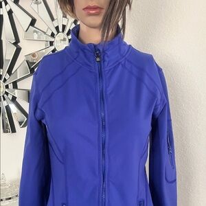 Kirklands Women's Royal Blue stretch jacket size S used only one time